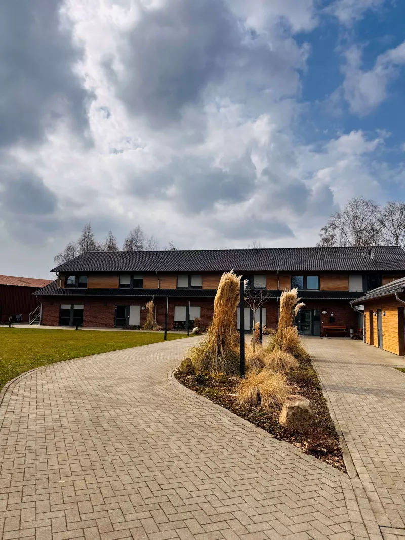 Bau einer Saisonunterkunft für 28 Personen